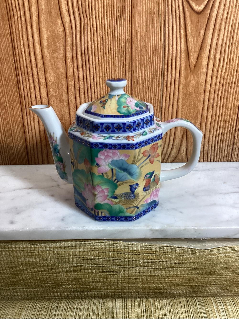Vintage Takahashi San Francisco Lotus Flowers and Ducks Teapot Hexagon Japan